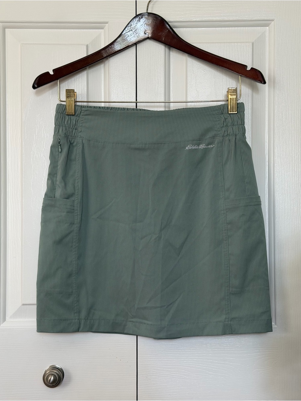 Eddie Bauer Sage Green Active Skirt with Pockets